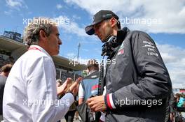 (L to R): Alain Prost (FRA) Renault F1 Team Special Advisor with Esteban Ocon (FRA) Mercedes AMG F1 Reserve Driver on the grid. 08.09.2019. Formula 1 World Championship, Rd 14, Italian Grand Prix, Monza, Italy, Race Day.