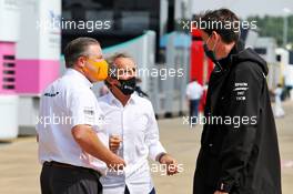 (L to R): Zak Brown (USA) McLaren Executive Director; Alain Prost (FRA) Renault F1 Team Non-Executive Director; and Toto Wolff (GER) Mercedes AMG F1 Shareholder and Executive Director. 09.08.2020. Formula 1 World Championship, Rd 5, 70th Anniversary Grand Prix, Silverstone, England, Race Day.