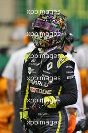 Daniel Ricciardo (AUS) Renault F1 Team on the grid. 06.12.2020. Formula 1 World Championship, Rd 16, Sakhir Grand Prix, Sakhir, Bahrain, Race Day.