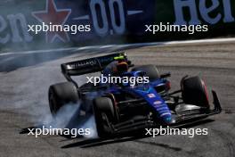 Logan Sargeant (USA) Williams Racing FW45 locks up under braking. 05.11.2023. Formula 1 World Championship, Rd 21, Brazilian Grand Prix, Sao Paulo, Brazil, Race Day.
