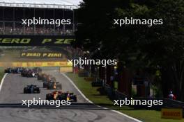 Max Verstappen (NLD) Red Bull Racing RB19 leads Lando Norris (GBR) McLaren MCL60 at the start of Sprint. 04.11.2023. Formula 1 World Championship, Rd 21, Brazilian Grand Prix, Sao Paulo, Brazil, Sprint Day.