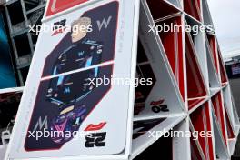 Paddock atmosphere - giant playing cards - Alexander Albon (THA) Williams Racing. 15.11.2023. Formula 1 World Championship, Rd 22, Las Vegas Grand Prix, Las Vegas, Nevada, USA, Preparation Day.