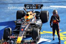 Race winner Max Verstappen (NLD) Red Bull Racing celebrates in parc ferme. 29.10.2023. Formula 1 World Championship, Rd 20, Mexican Grand Prix, Mexico City, Mexico, Race Day.