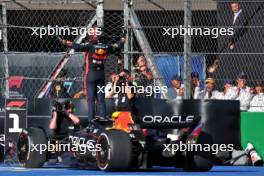 Race winner Max Verstappen (NLD) Red Bull Racing RB19 celebrates in parc ferme. 29.10.2023. Formula 1 World Championship, Rd 20, Mexican Grand Prix, Mexico City, Mexico, Race Day.