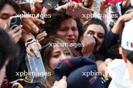 Sergio Perez (MEX) Red Bull Racing with fans. 26.10.2023. Formula 1 World Championship, Rd 20, Mexican Grand Prix, Mexico City, Mexico, Preparation Day.