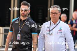 (L to R): Julian Rouse (GBR) Alpine F1 Team Interim Sporting Director with Ron Meadows (GBR) Mercedes AMG F1 Team Manager. 06.10.2023 Formula 1 World Championship, Rd 18, Qatar Grand Prix, Doha, Qatar, Qualifying Day.