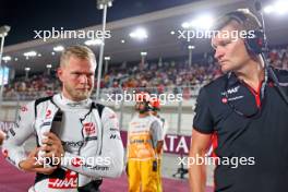 Kevin Magnussen (DEN) Haas F1 Team on the grid. 07.10.2023. Formula 1 World Championship, Rd 18, Qatar Grand Prix, Doha, Qatar, Sprint Day.