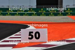 Circuit atmosphere - brake marker. 05.10.2023. Formula 1 World Championship, Rd 18, Qatar Grand Prix, Doha, Qatar, Preparation Day.