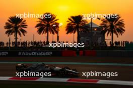 Yuki Tsunoda (JPN), Scuderia Alpha Tauri  24.11.2023. Formula 1 World Championship, Rd 23, Abu Dhabi Grand Prix, Yas Marina Circuit, Abu Dhabi, Practice Day.