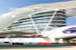 Zak O'Sullivan (GBR) Williams Racing FW45 Academy Driver. 24.11.2023. Formula 1 World Championship, Rd 23, Abu Dhabi Grand Prix, Yas Marina Circuit, Abu Dhabi, Practice Day.