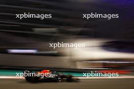 Max Verstappen (NLD) Red Bull Racing RB19. 24.11.2023. Formula 1 World Championship, Rd 23, Abu Dhabi Grand Prix, Yas Marina Circuit, Abu Dhabi, Practice Day.