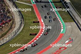 Lando Norris (GBR) McLaren MCL60 leads at the start of the race. 22.10.2023. Formula 1 World Championship, Rd 19, United States Grand Prix, Austin, Texas, USA, Race Day.