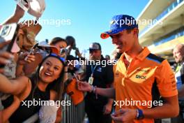 Lando Norris (GBR) McLaren with fans. 19.10.2023. Formula 1 World Championship, Rd 19, United States Grand Prix, Austin, Texas, USA, Preparation Day.