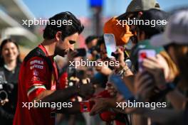 Carlos Sainz Jr (ESP) Ferrari with fans. 19.10.2023. Formula 1 World Championship, Rd 19, United States Grand Prix, Austin, Texas, USA, Preparation Day.