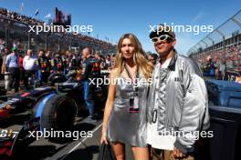 (L to R): Jessica Hart (AUS) Model and James Kirkham on the grid. 24.03.2024. Formula 1 World Championship, Rd 3, Australian Grand Prix, Albert Park, Melbourne, Australia, Race Day.