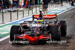 Rob Garofall (GBR) in a McLaren MP4-23A. 28.02.2024. Formula 1 World Championship, Rd 1, Bahrain Grand Prix, Sakhir, Bahrain, Preparation Day.