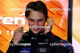 Oscar Piastri (AUS) McLaren. 21.04.2024. Formula 1 World Championship, Rd 5, Chinese Grand Prix, Shanghai, China, Race Day.