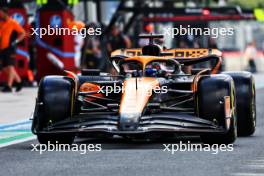 Oscar Piastri (AUS) McLaren MCL38. 03.05.2024. Formula 1 World Championship, Rd 6, Miami Grand Prix, Miami, Florida, USA, Sprint Qualifying Day.