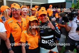 Race winner Lando Norris (GBR) McLaren celebrates with Bianca Bustamante (PHL) ART F1Academy Driver and the team. 05.05.2024. Formula 1 World Championship, Rd 6, Miami Grand Prix, Miami, Florida, USA, Race Day.