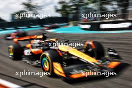 Oscar Piastri (AUS) McLaren MCL38. 05.05.2024. Formula 1 World Championship, Rd 6, Miami Grand Prix, Miami, Florida, USA, Race Day.