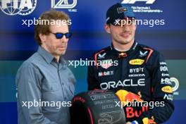 (L to R): Jerry Bruckheimer (USA) Film Producer presents the Pirelli Pole Position Award to Max Verstappen (NLD) Red Bull Racing. 04.05.2024. Formula 1 World Championship, Rd 6, Miami Grand Prix, Miami, Florida, USA, Sprint and Qualifying Day.