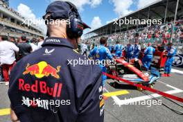 Adrian Newey (GBR) Red Bull Racing Chief Technical Officer on the grid. 04.05.2024. Formula 1 World Championship, Rd 6, Miami Grand Prix, Miami, Florida, USA, Sprint and Qualifying Day.
