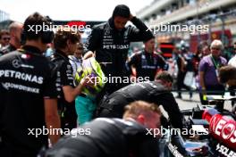 Lewis Hamilton (GBR) Mercedes AMG F1 on the grid. 04.05.2024. Formula 1 World Championship, Rd 6, Miami Grand Prix, Miami, Florida, USA, Sprint and Qualifying Day.