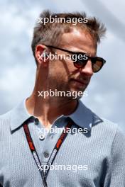 Jenson Button (GBR) Sky Sports F1 Presenter / Williams Racing Senior Advisor on the grid. 04.05.2024. Formula 1 World Championship, Rd 6, Miami Grand Prix, Miami, Florida, USA, Sprint and Qualifying Day.