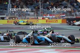 (L to R): Jak Crawford (USA) Dams and Victor Martins (FRA) ART Grand Prix battle for position. 01.03.2024. FIA Formula 2 Championship, Rd 1, Sprint Race, Sakhir, Bahrain, Friday.