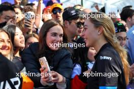 Sophia Florsch (GER) Alpine Academy Driver with fans. 21.03.2024. FIA Formula 3 Championship, Rd 2, Melbourne, Australia, Thursday.
