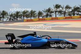 Luke Browning (GBR) Hitech Pulse-Eight. 29.02.2024. FIA Formula 3 Championship, Rd 1, Sakhir, Bahrain, Thursday.
